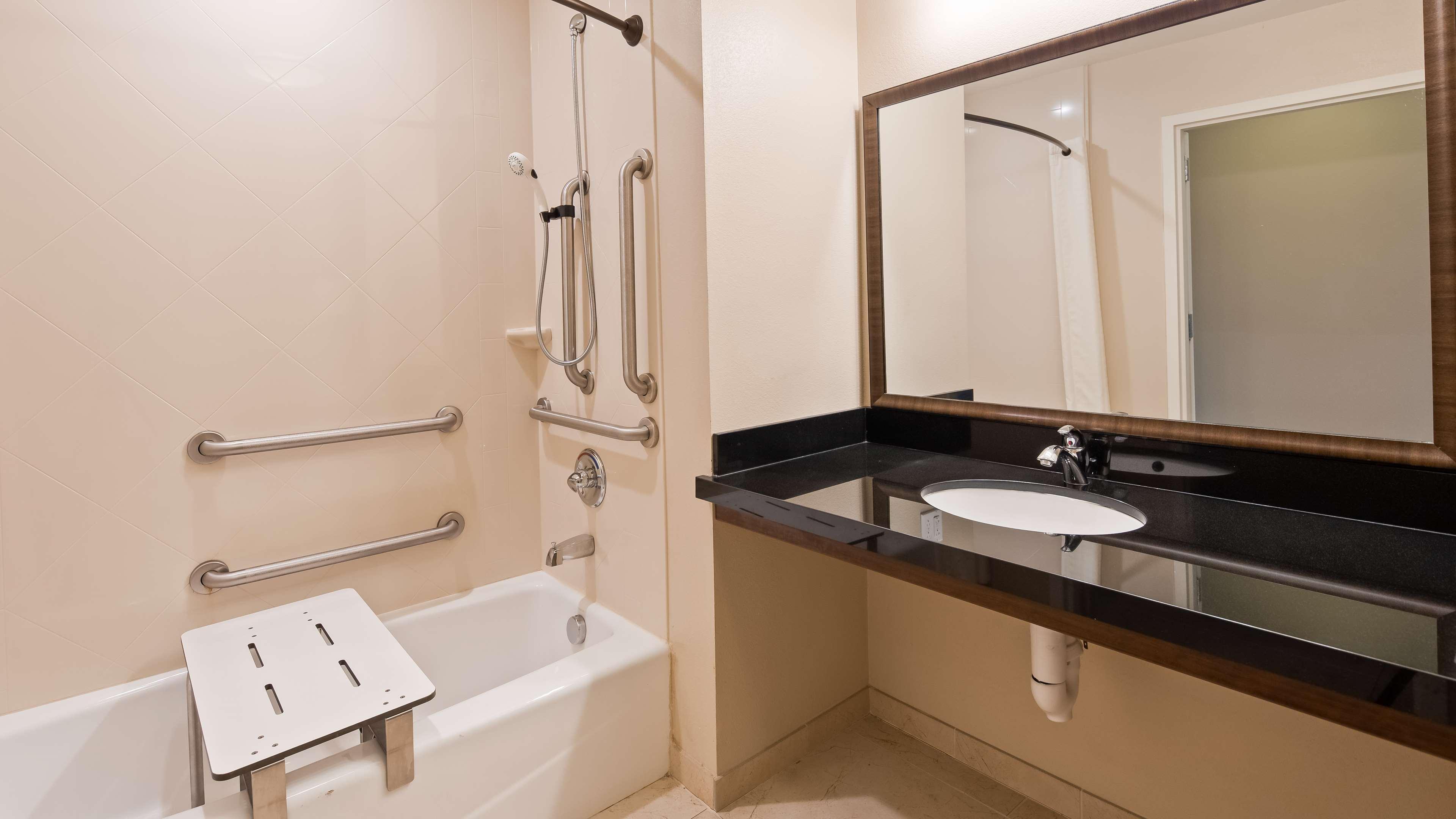 Best Western Plus Hudson Hotel & Suites Eksteriør billede